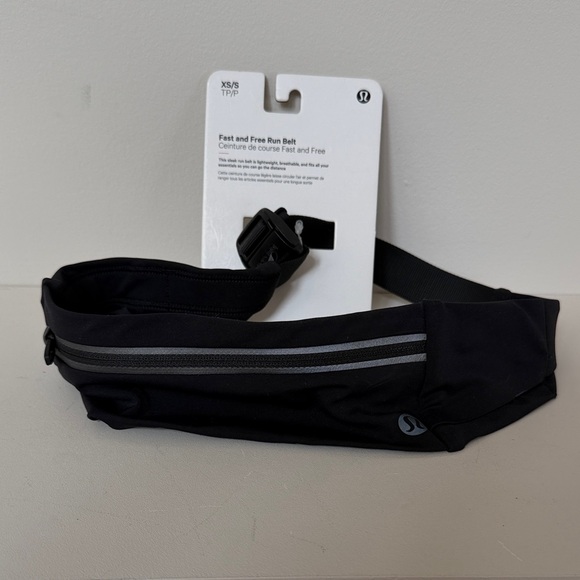 lululemon athletica Handbags - lululemon athletica Fast and Free Run Belt - Black with Reflective Stripe